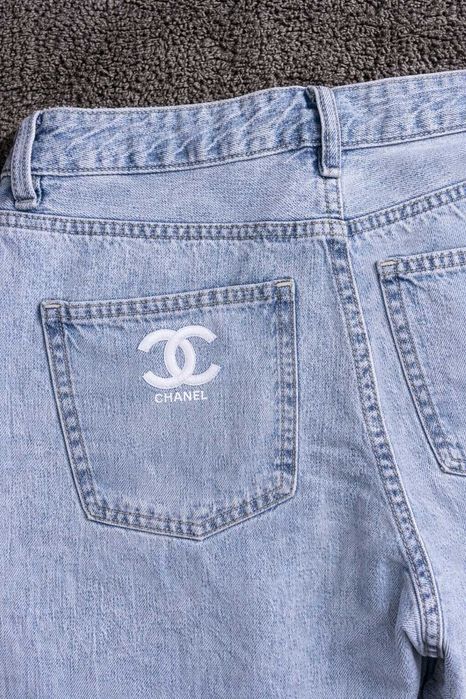 нови дълги светли дънки на шанел дънков деним панталон chanel нов