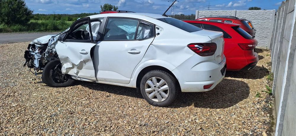 Dezmembrari  Dacia Logan berlina an 2023