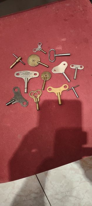 Chei pentru pendule cu arc