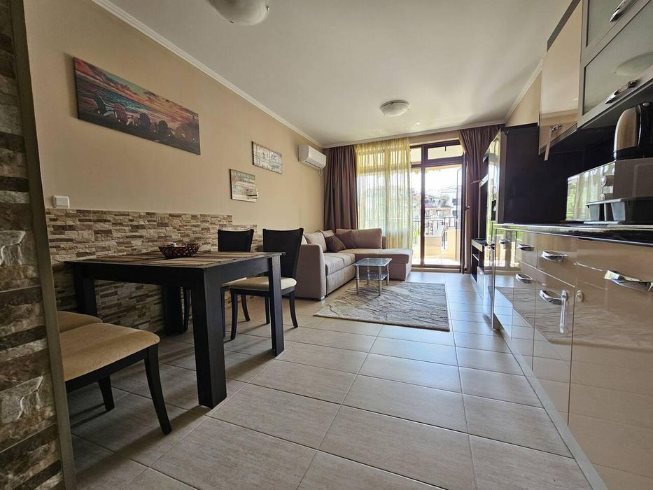 Продава се Двустаен апартамент в Созопол - 57 кв.м за 2106 €/кв.м - Снимка #2