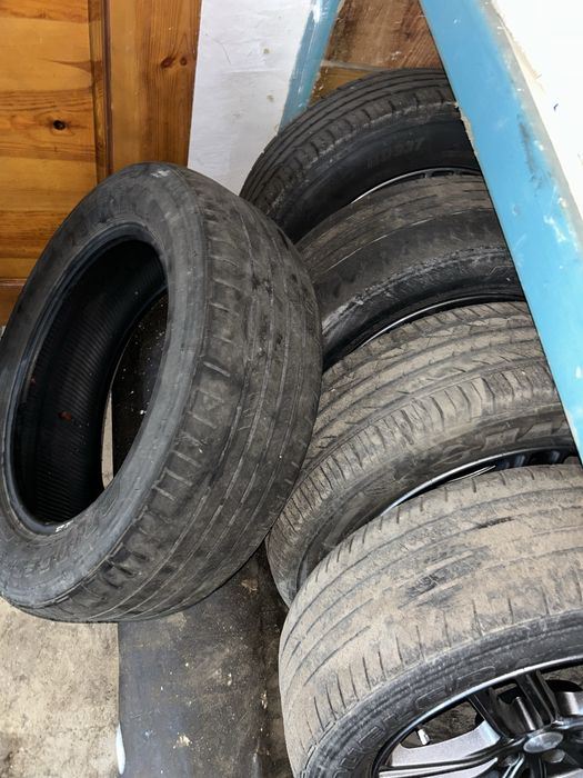 Продам диски с шинами на 17