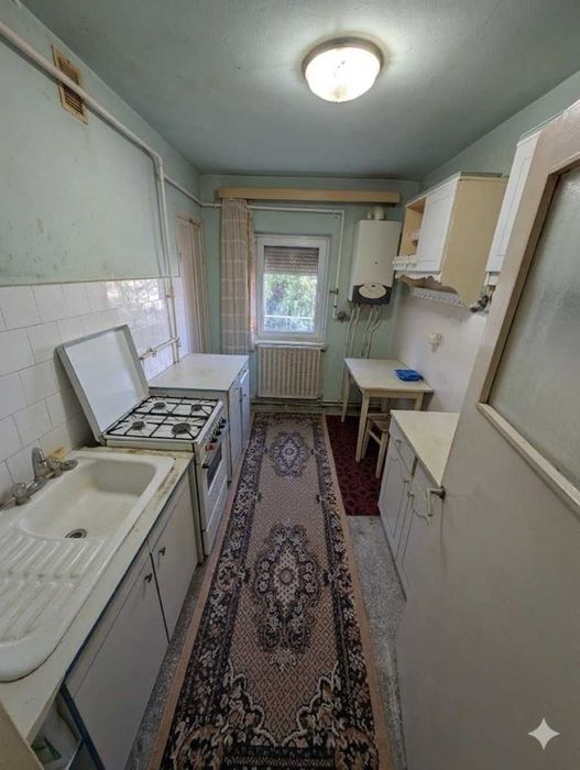 Apartament 2 camere decomandat etaj 1 Traian Repka