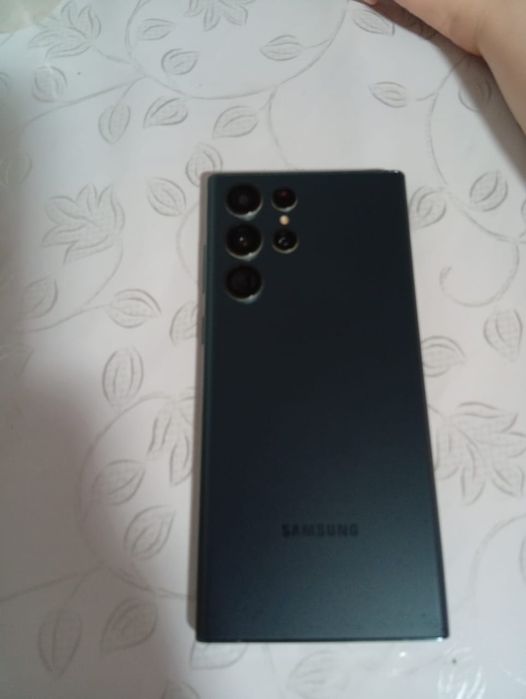 Продам Samsung S22 ultra