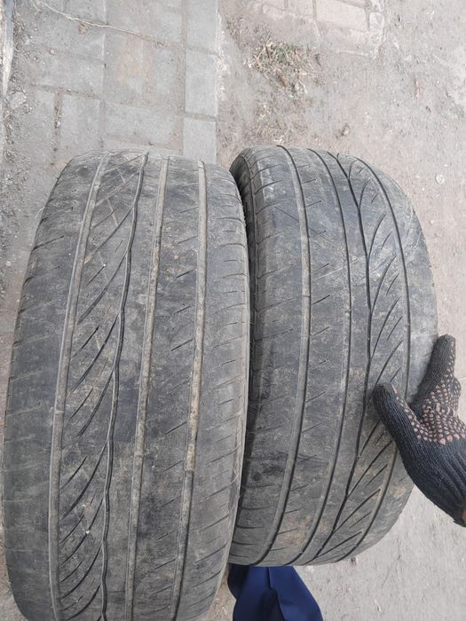 Продам пару летних шин