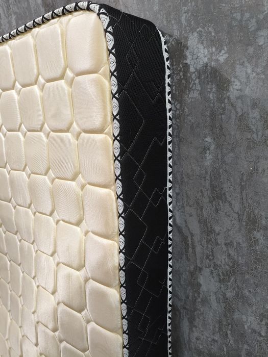 Продам двухспальный матрас