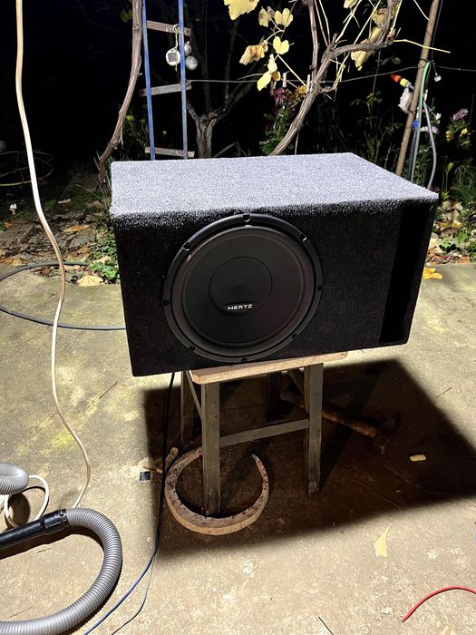 Subwoofer Hertz UNO 300 s4 cu cutie (12 inch)