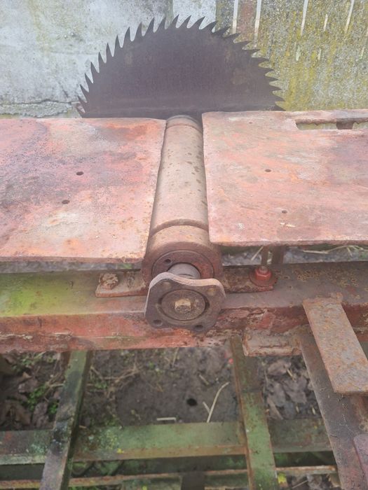 Masă circular tractor