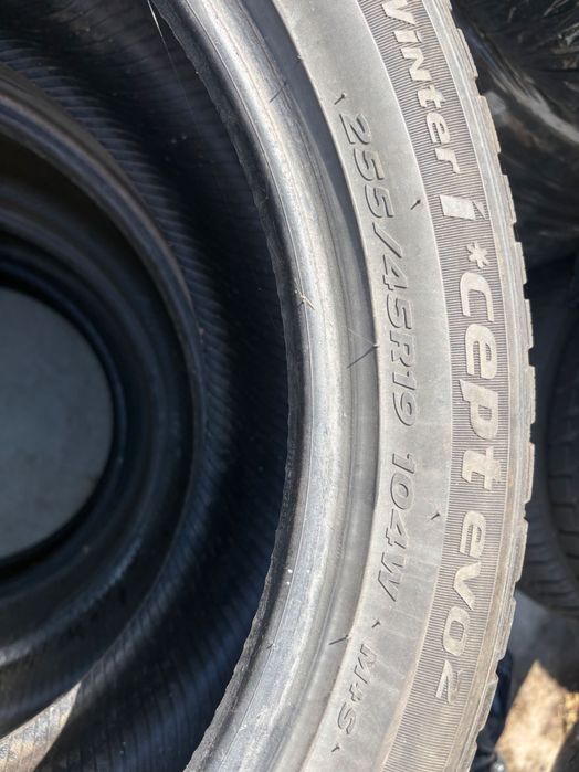 Cauciucuri hankook 255 45 19