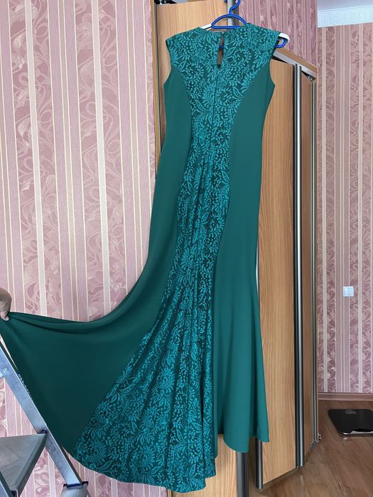 Вечерние платья в пол