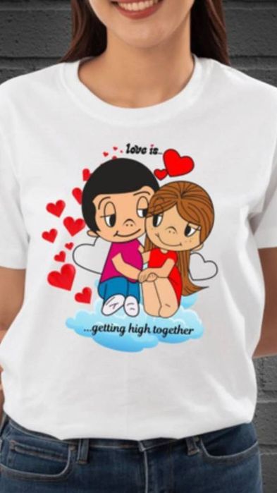 Продажа оптом женских футболок . Оптом . На развес