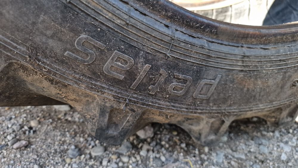 ANVELOPE 8.3-24 marca Petlas