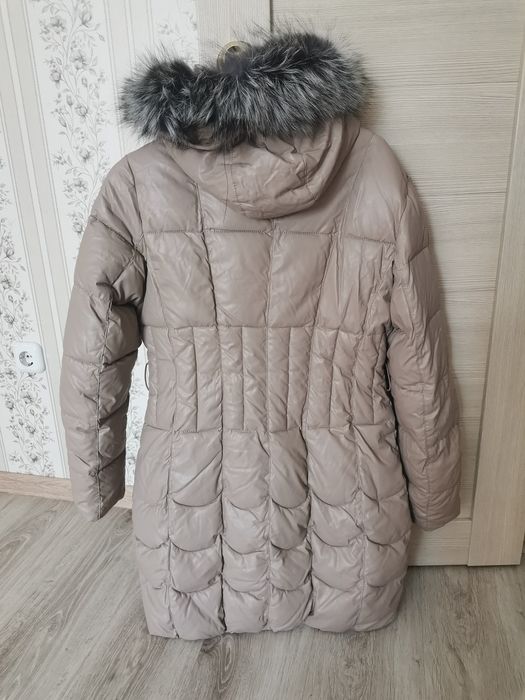 Продам зимнию женскую куртку