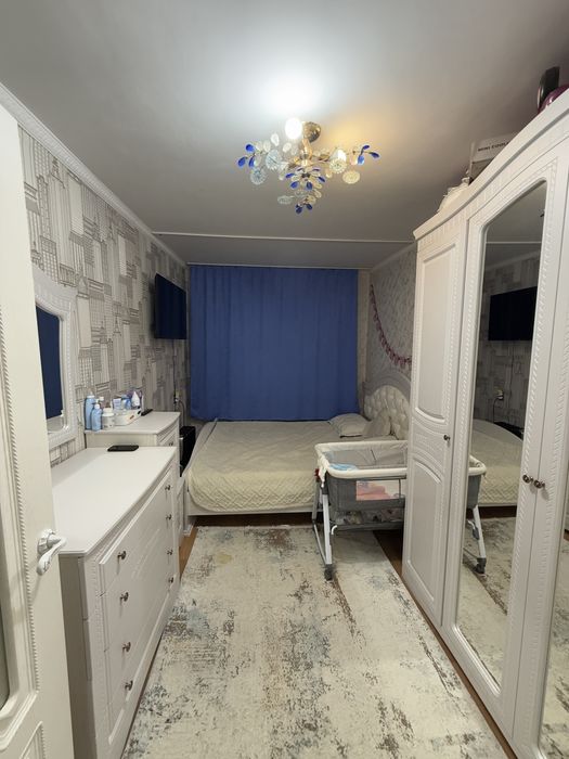 Продаётся 3 - комнатная квартира