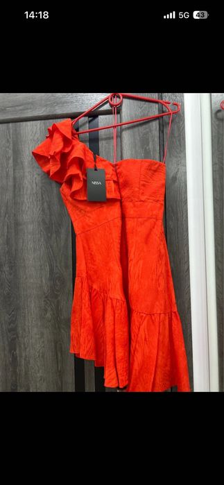 Rochie Nissa rosie