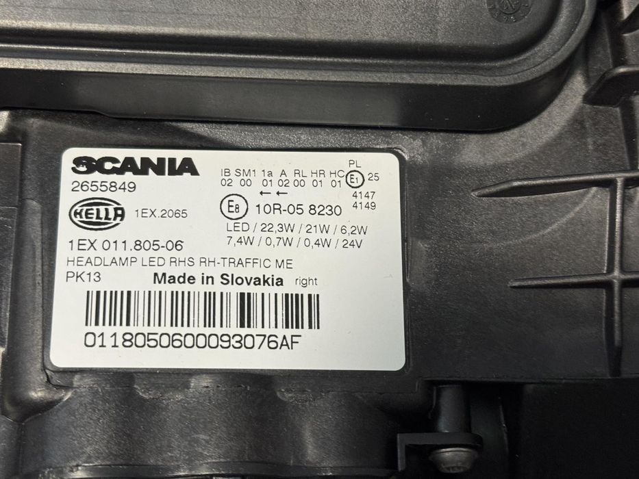 Фар Десен-SCANIA 2016,2017 LED НОВ!