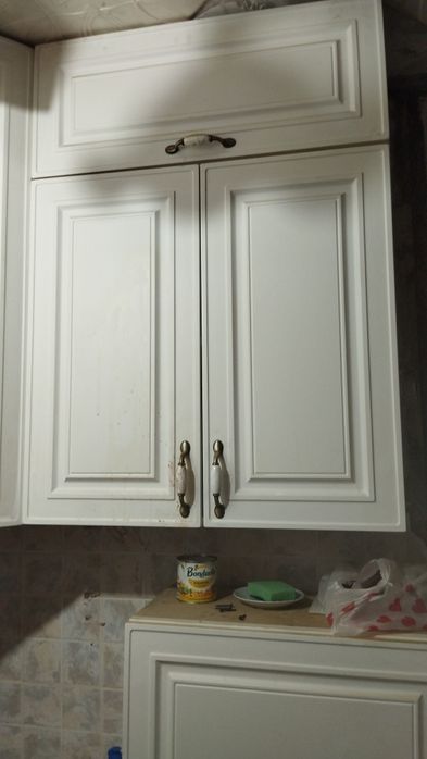 Продам срочно кухонный гарнитур