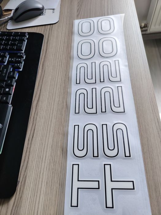 Restaurare /redesenare și producție stickere moto / biciclete / utilaje /stickere auto /Colante auto / Reclama mașină / aptipilduri auto