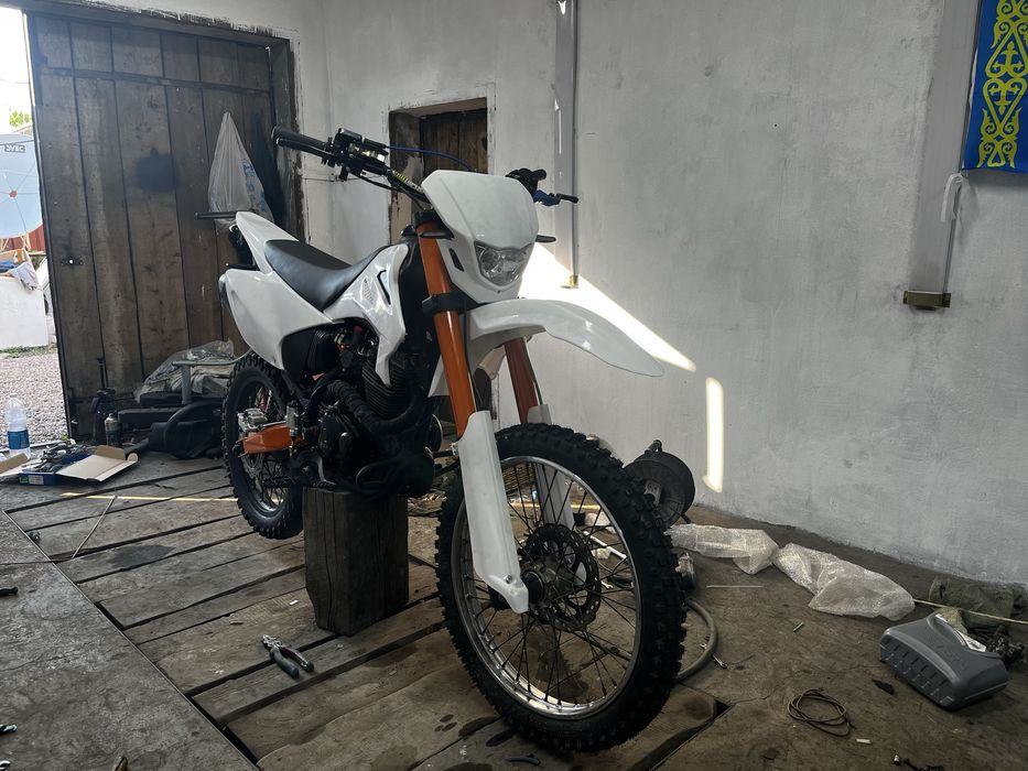 Эндуро 250 кубов
