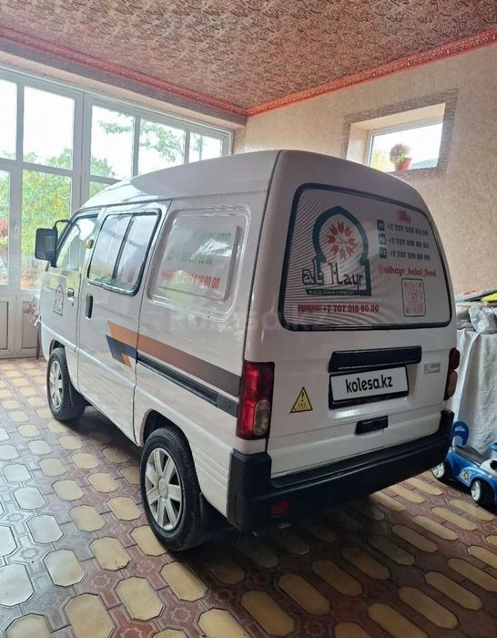 Машина Шевролет Дамас