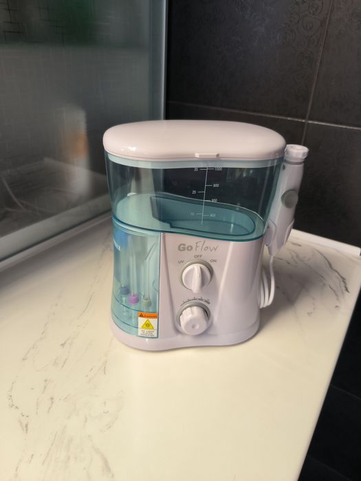 Ирригатор для зубов и десен