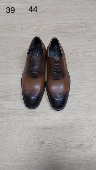Pantofi barbati eleganți din piele