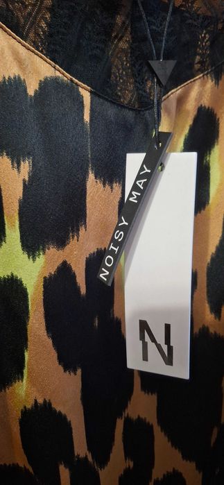 Сатенен дамски топ