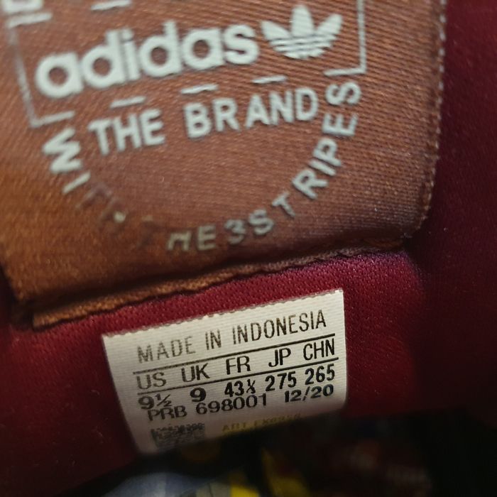 Adidas original  mas 43,5