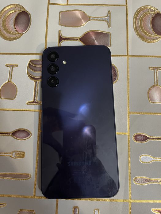 Vând doua telefoane samsung A15/A12