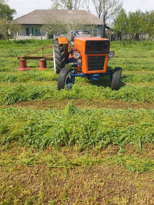 Vand tractor u445.