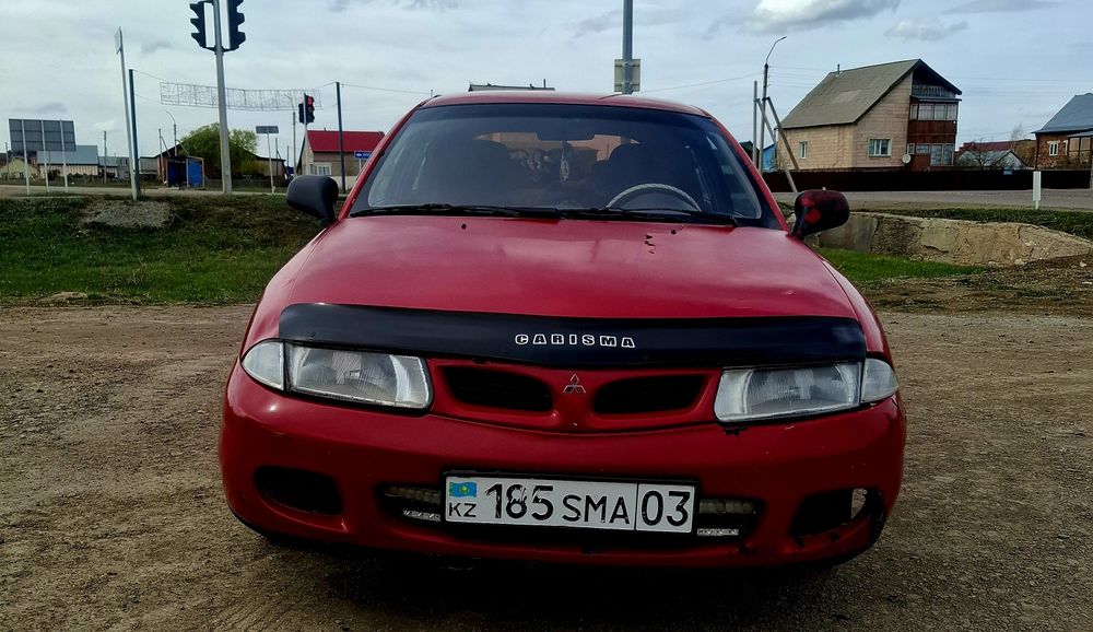 Продам митсуби каризма