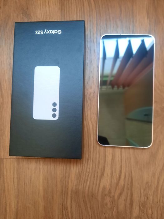 Samsung S23 256Gb като нов