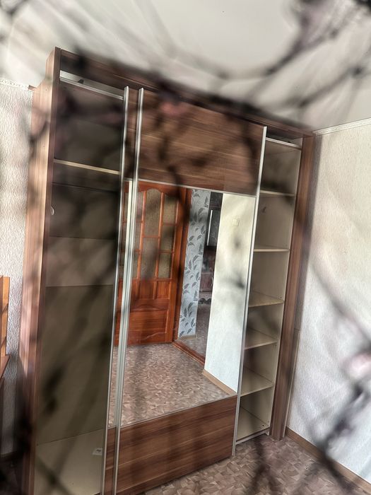 Продам диваны и шкаф