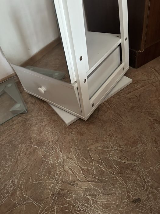 Белый шкаф трюмо б/у