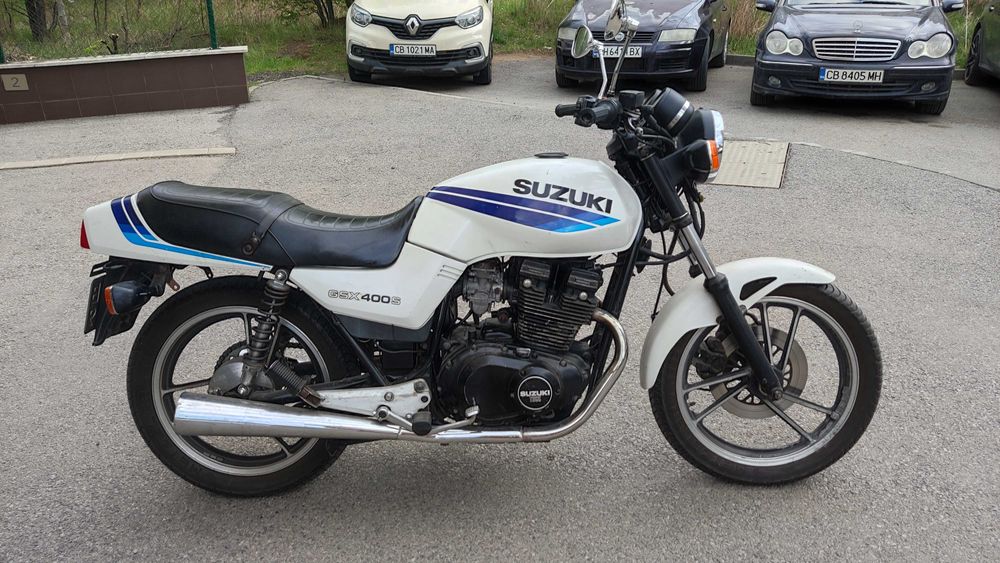 Suzuki GSX 400 S