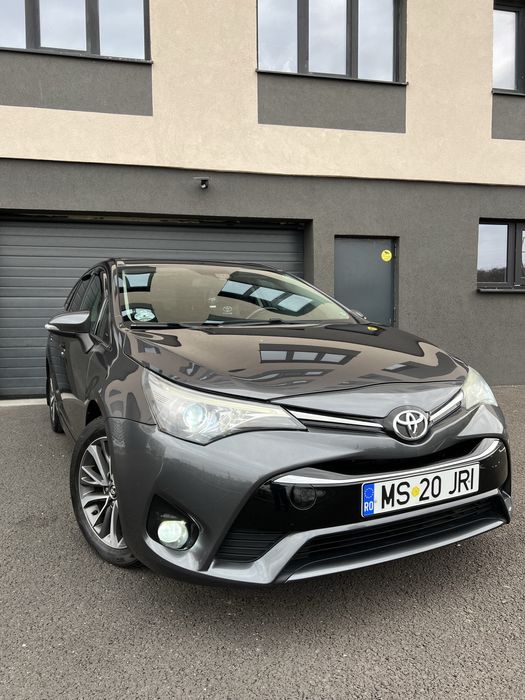 toyota avensis