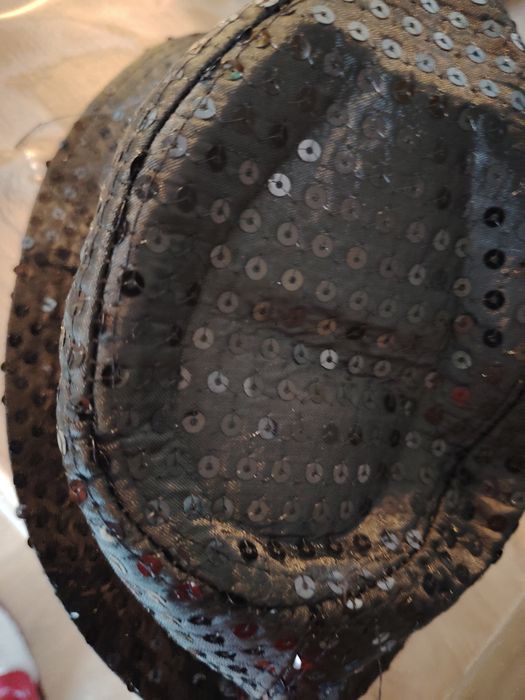 Продаем детскую маскарадную шлаяпу