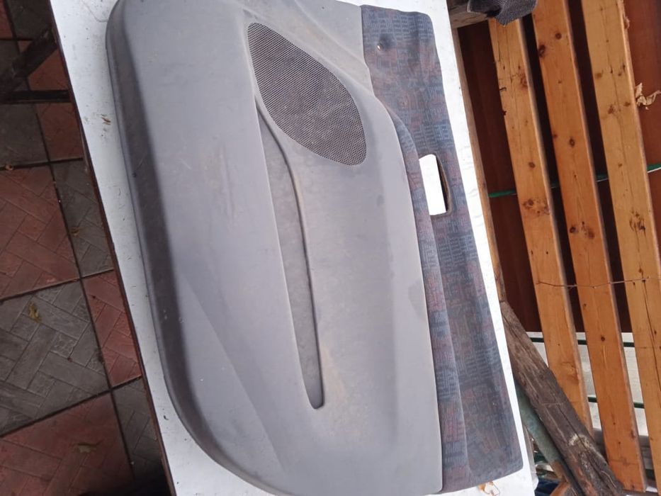 Дверь Тойота пикник