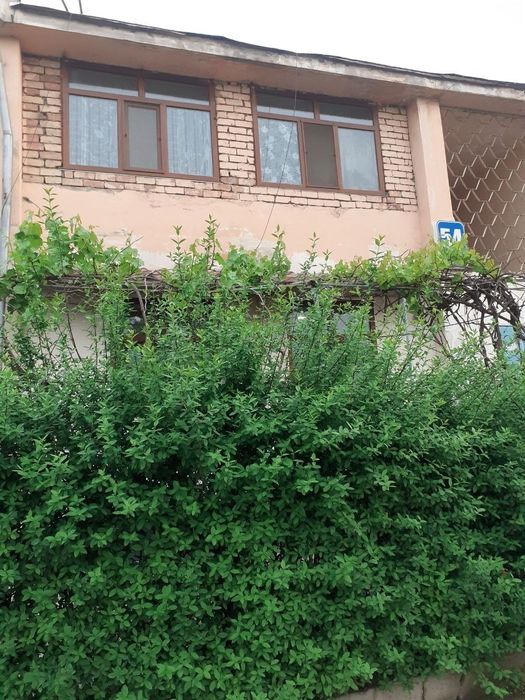 Продам 2ком г Янгиюль дом 2 квартира 3 с евро ремонтом  58,3 кв метров