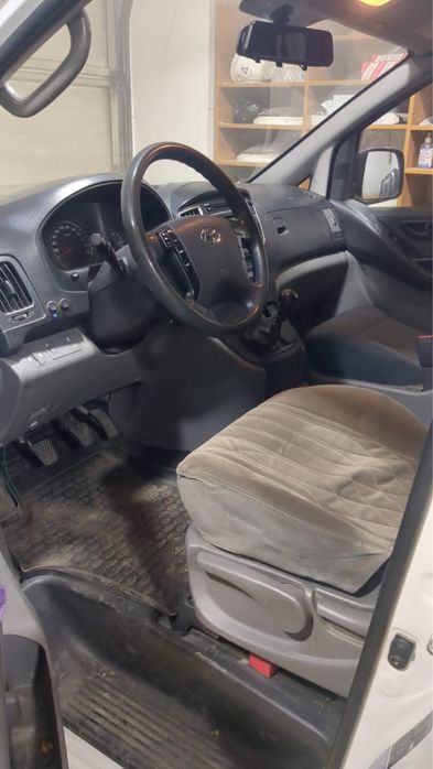 Продам минибус автомобиль