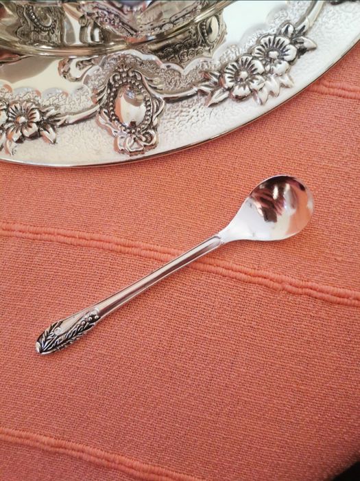 Set 6 cesti cu tava și zaharnita cu lingurita