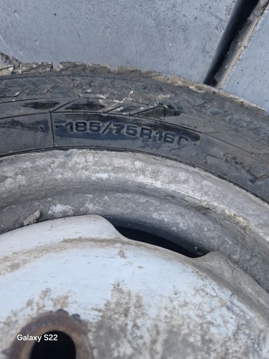 2 Шины зимние с дисками на газель