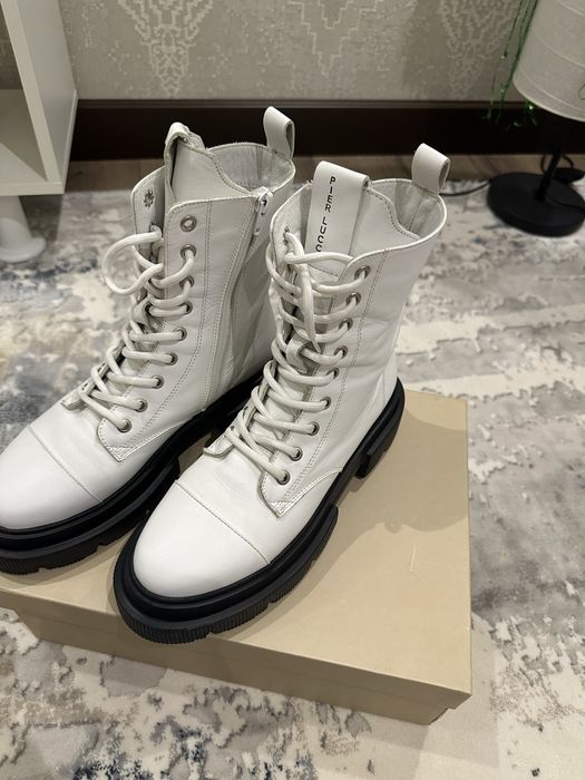 Сапоги натуральная кожа. Pier lucci цвет белый 39р