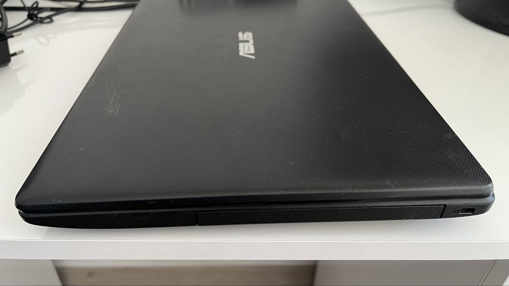 Лаптоп Asus X551M за части