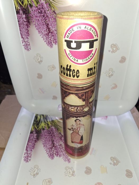 Râsnită de cafea vintage Albania