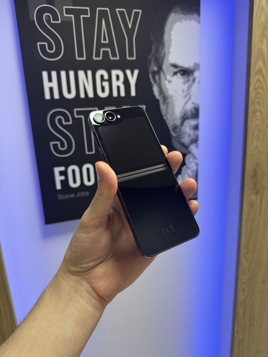 Samsung Z Flip 7 FE , Black ,128 gb , Ca Nou