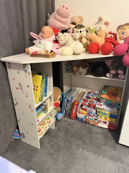 Birou copii in stare foarte buna,neutilizat