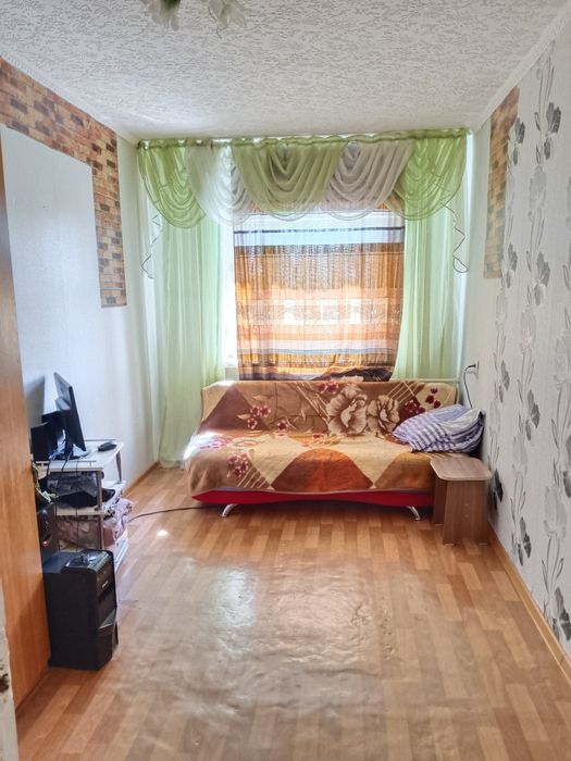 Продам 4 х комн. 4-24-5 этаж.