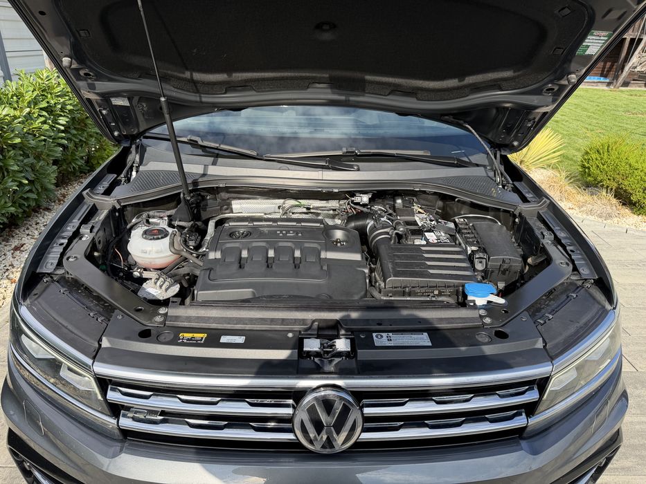 VW Tiguan R-Line FULL 2.0 TDI 190CP DSG 4MOTION • Head-Up • Masaj