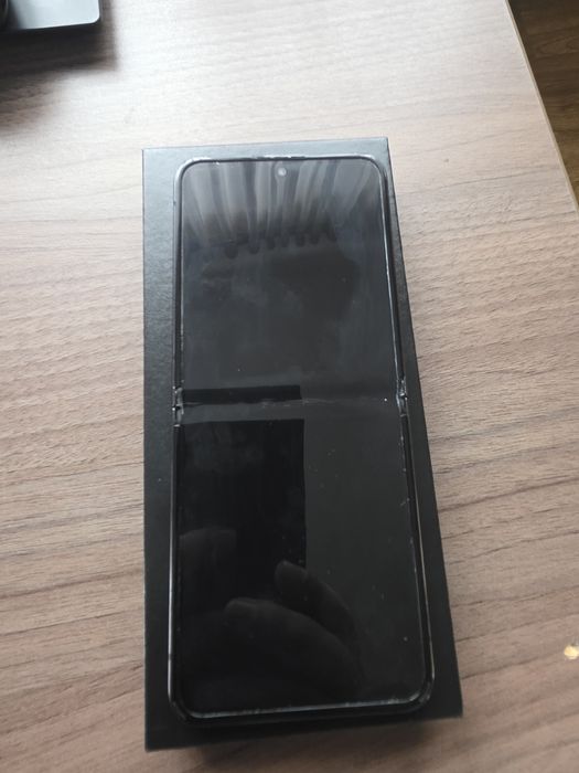 Samsung  GalaxyZFlip5