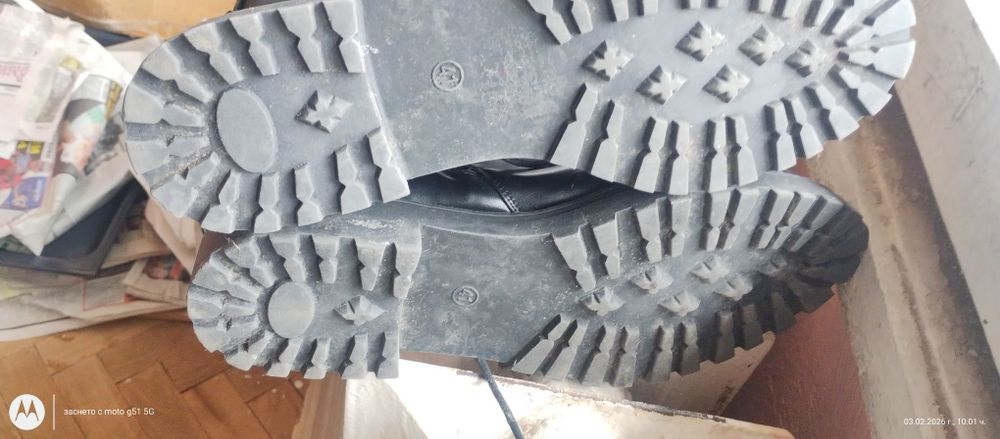 Дамски ботуши не пускат вода